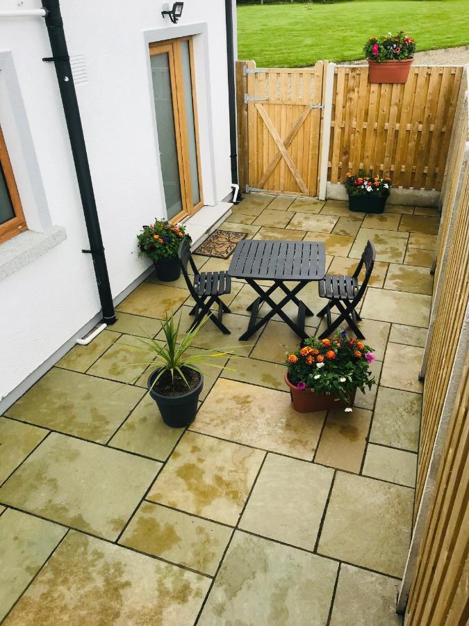 Oak Trees Corner Stylish , Relaxing , Getaway Apartment วิคโลว์ ภายนอก รูปภาพ
